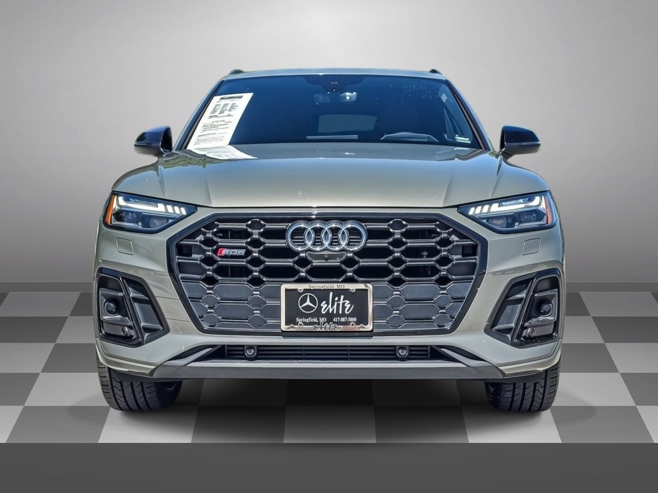 Used 2024 Audi SQ5 Prestige AWD/4WD image 1
