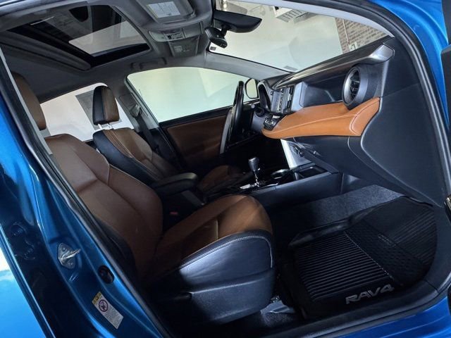 Used 2017 Toyota RAV4 Limited image 24