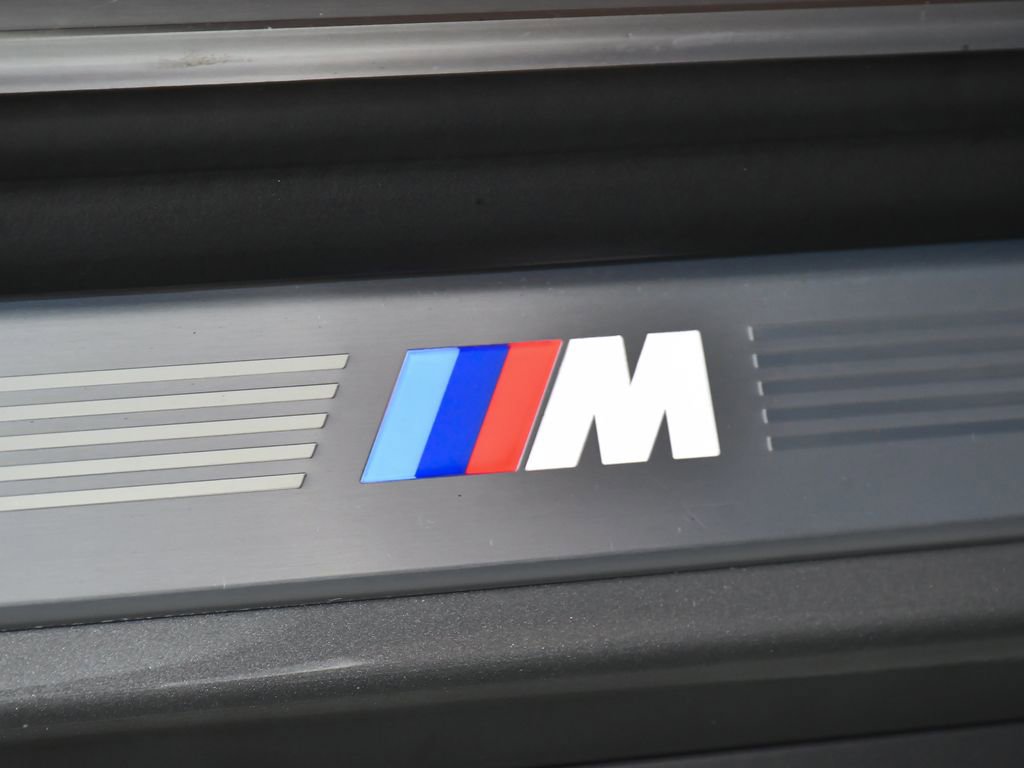 Used 2022 BMW 740i xDrive w/ M Sport Package image 17