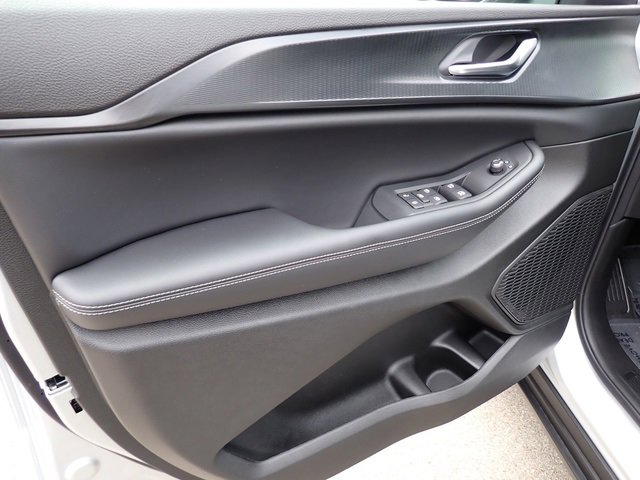 New 2025 Jeep Grand Cherokee L Laredo w/ Luxury Tech Group I image 17