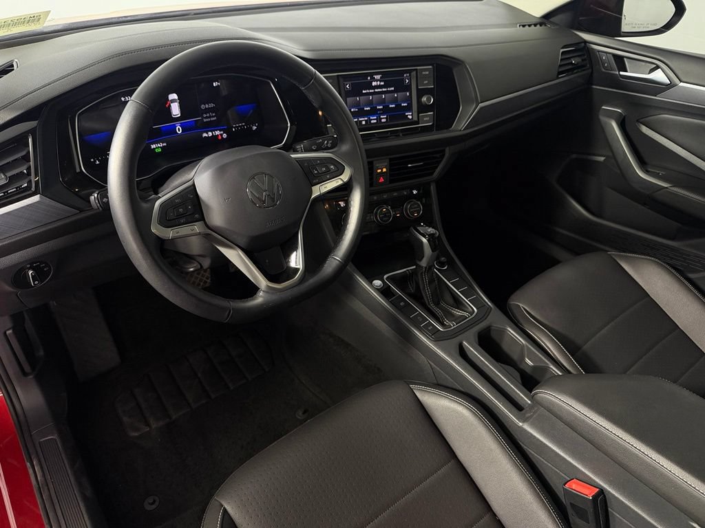 Used 2023 Volkswagen Jetta SE w/ Panoramic Sunroof Package FWD image 14