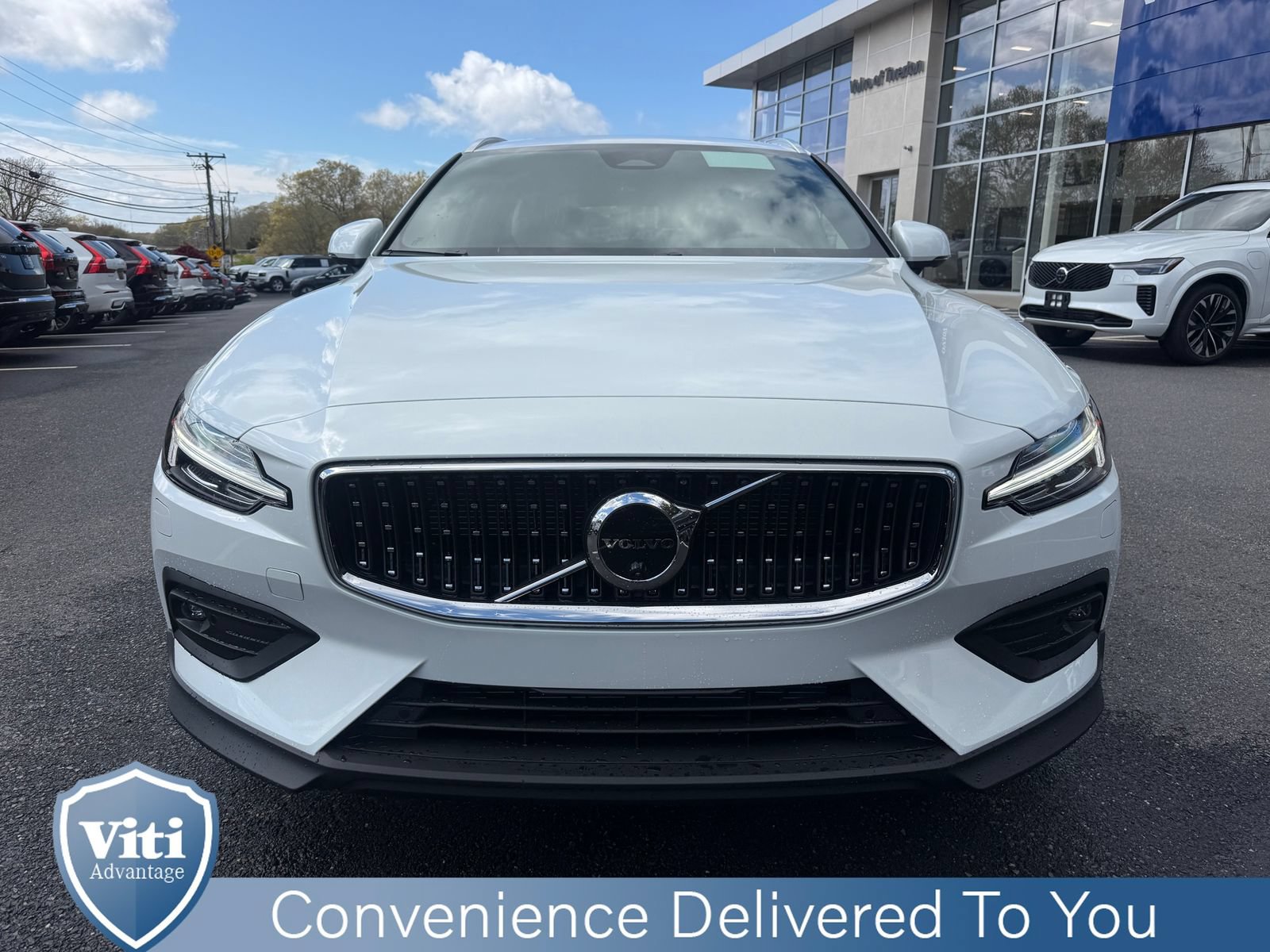 New 2026 Volvo V60 B5 Cross Country Ultra w/ Protection Package Premier AWD/4WD image 3