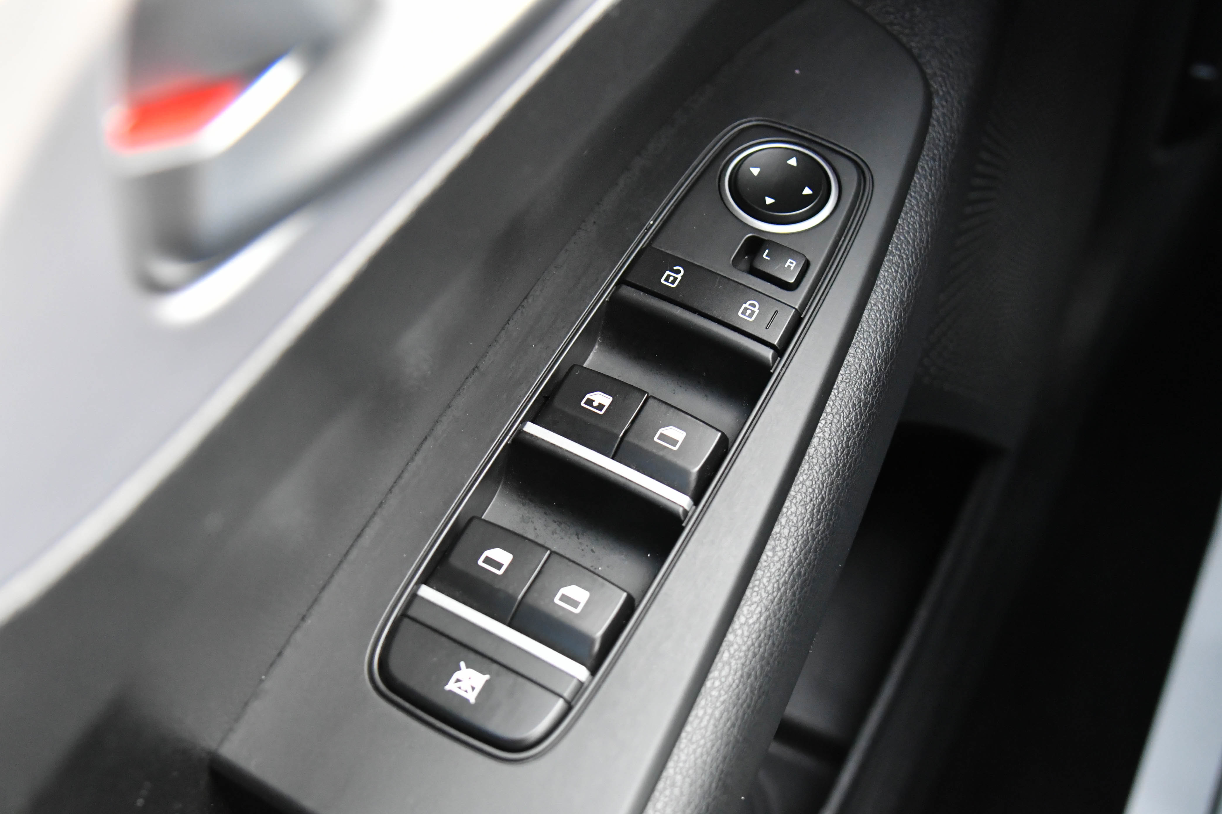 Used 2024 Kia Forte LXS image 27