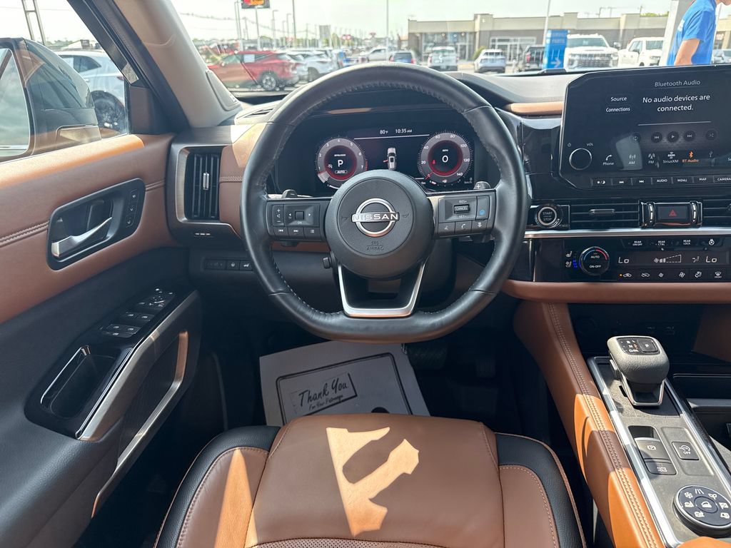 Used 2023 Nissan Pathfinder Platinum AWD/4WD image 17