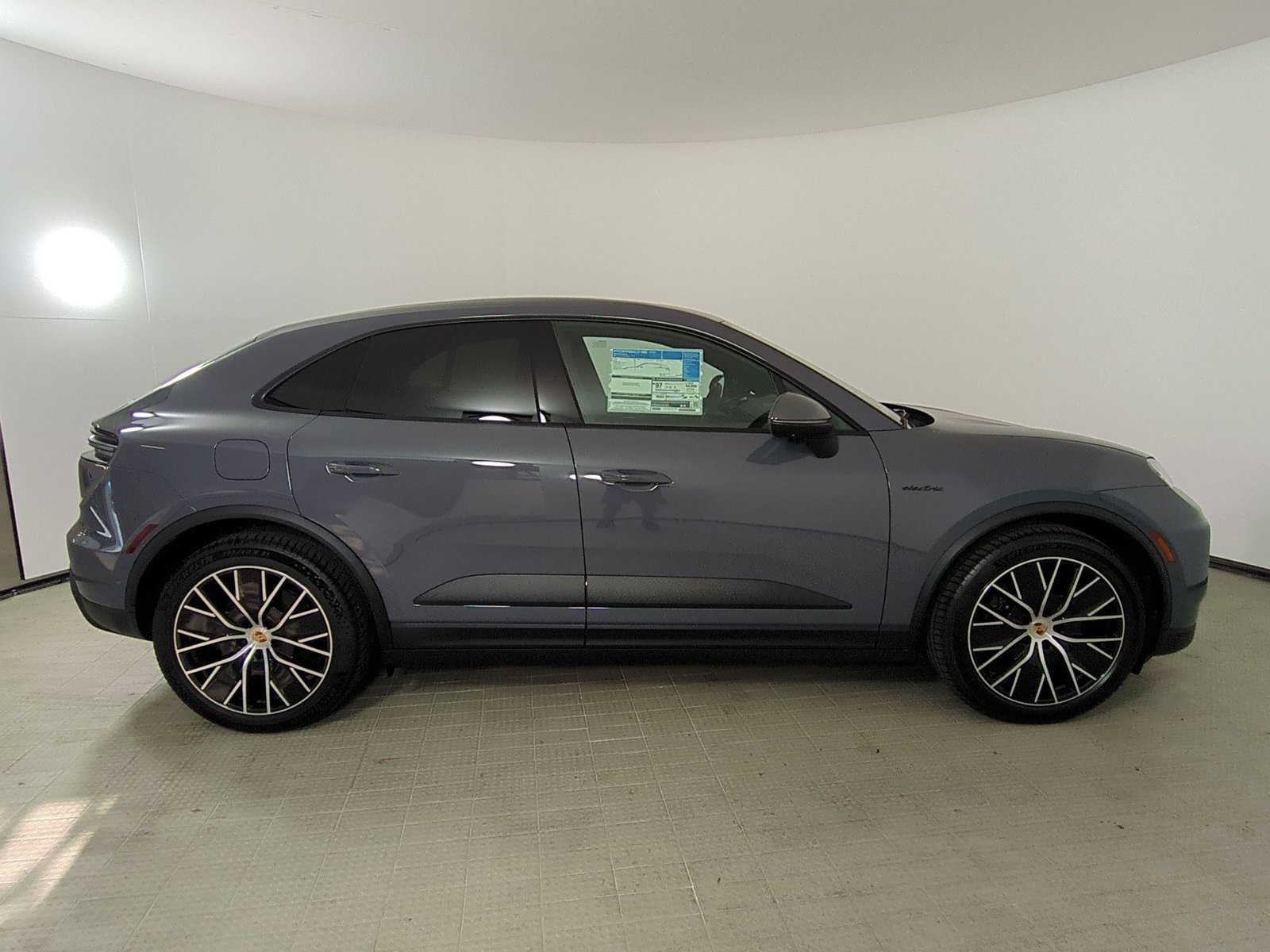 New 2026 Porsche Macan Electric RWD image 8