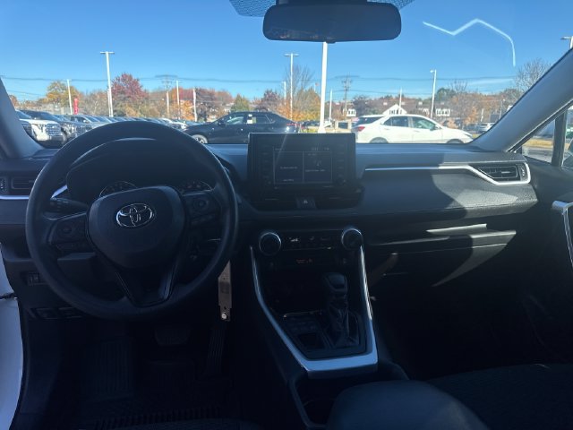 Used 2020 Toyota RAV4 LE w/ All Weather Liner Package AWD/4WD image 15