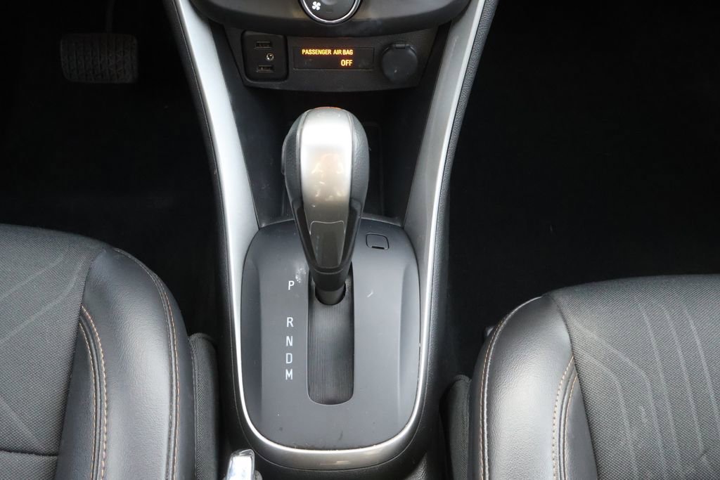 Used 2022 Chevrolet Trax LT w/ LT Convenience Package image 20