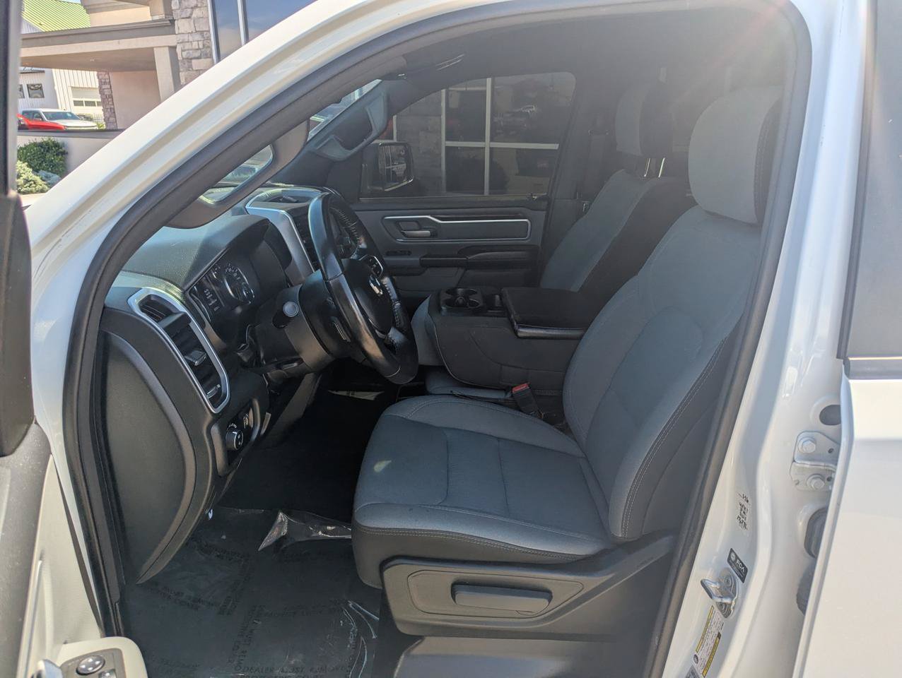 Used 2022 RAM 1500 Big Horn AWD/4WD image 11