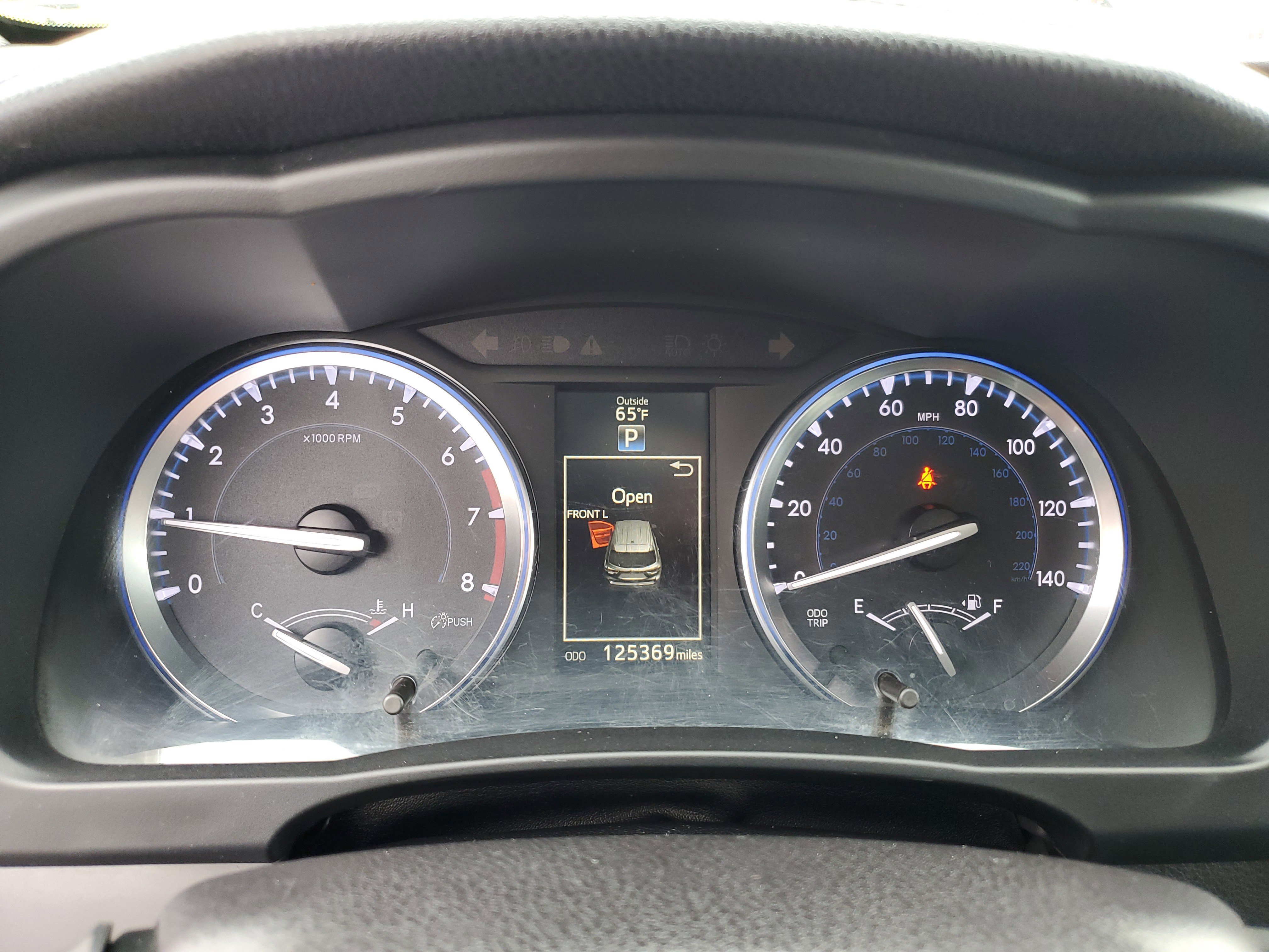 Used 2016 Toyota Highlander XLE AWD/4WD image 25