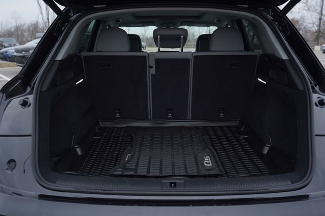 Used 2022 Audi Q5 2.0T Premium w/ Convenience Package image 19