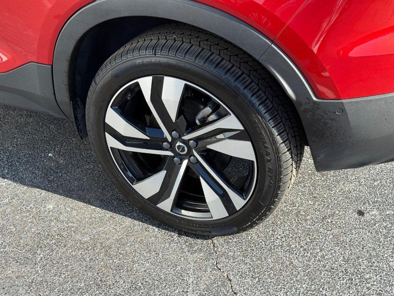 Certified 2023 Volvo XC40 B5 Ultimate w/ Protection Package Premier AWD/4WD image 8