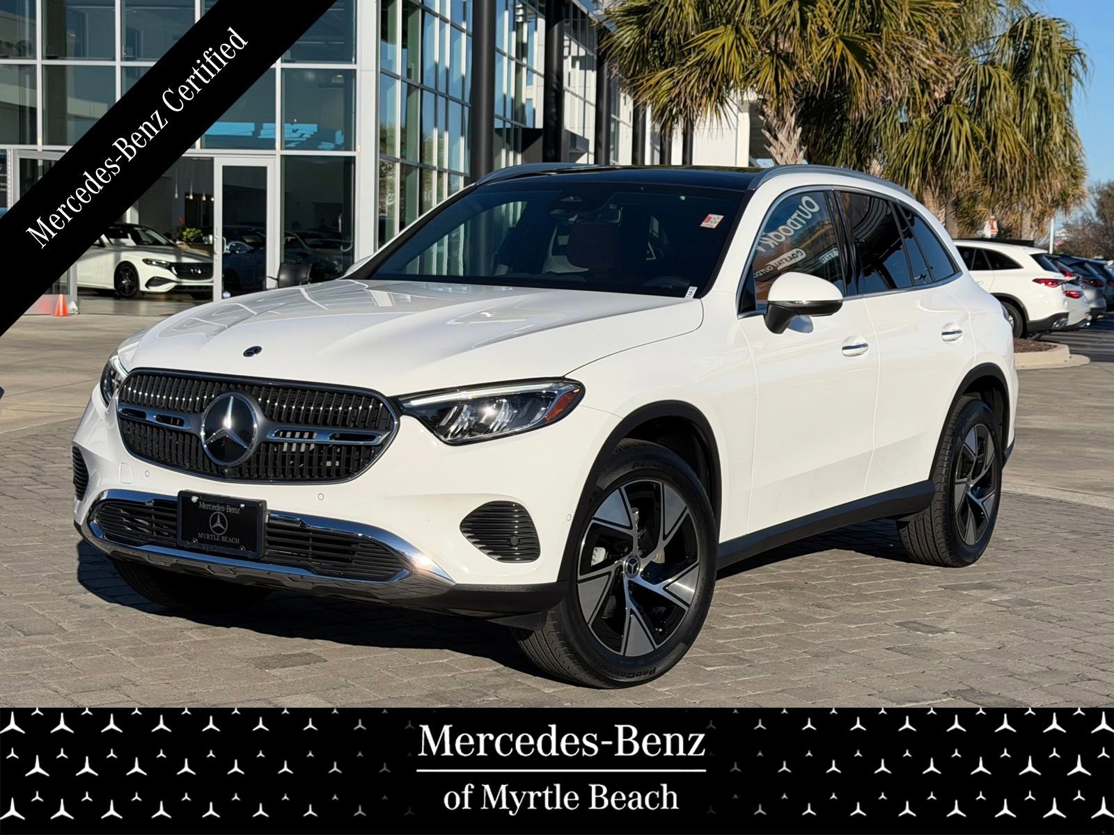 Used 2024 Mercedes-Benz GLC 300 image 1