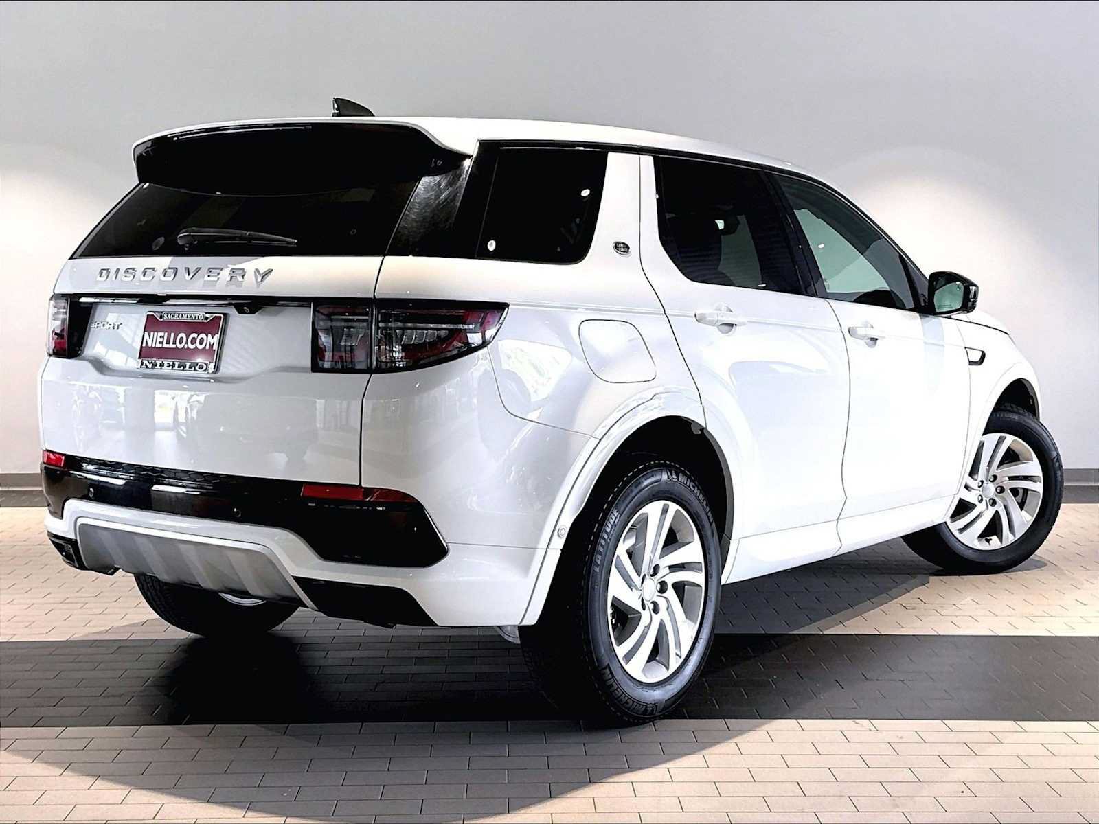 Used 2024 Land Rover Discovery Sport S AWD/4WD image 11