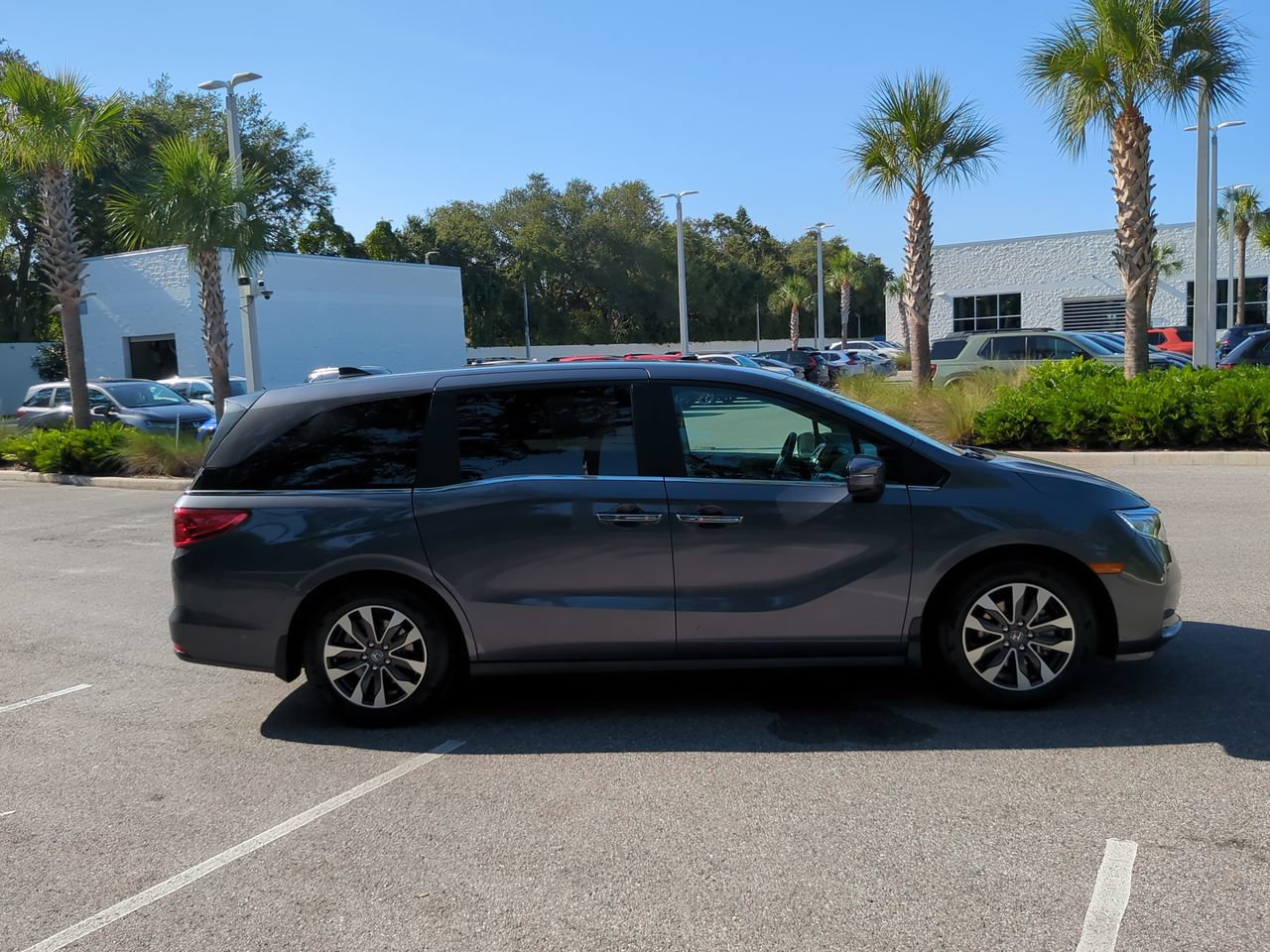Certified 2024 Honda Odyssey EX-L image 8