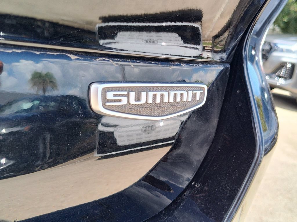 Used 2021 Jeep Grand Cherokee L Summit AWD/4WD image 8