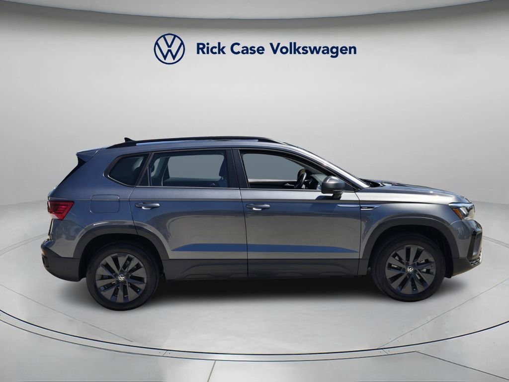 Used 2024 Volkswagen Taos S image 4