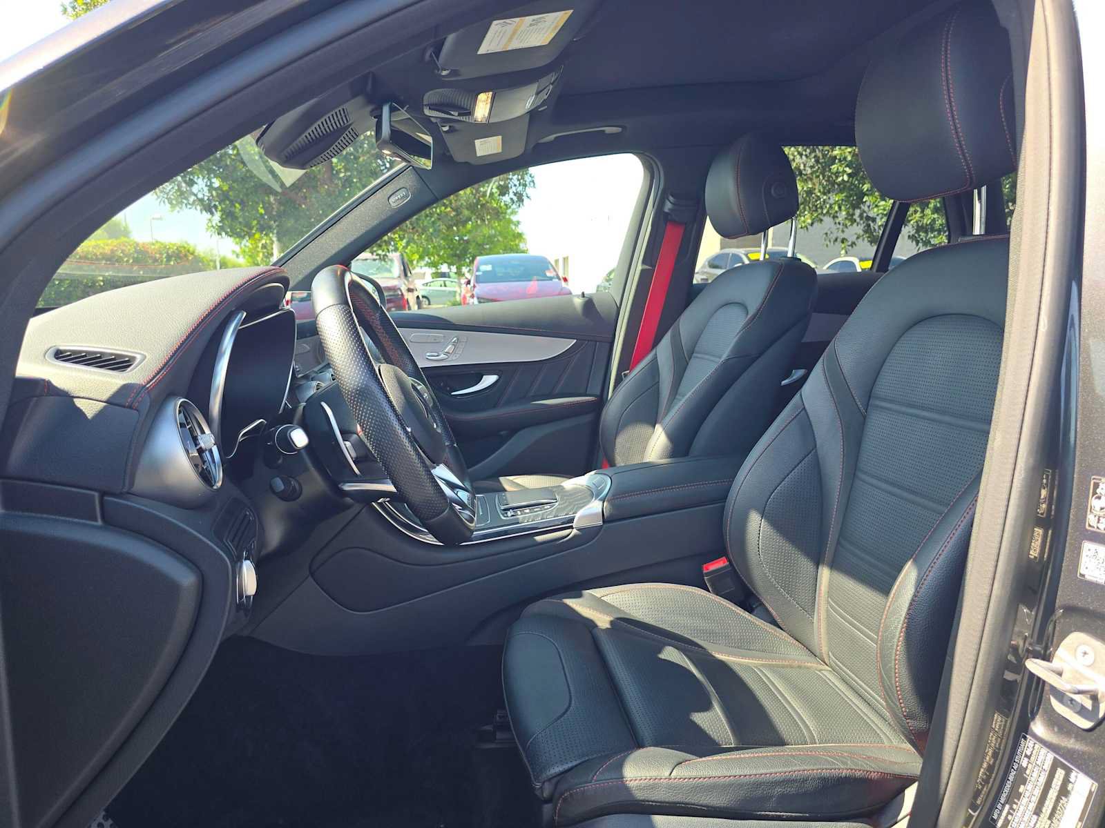 Used 2021 Mercedes-Benz GLC 43 AMG 4MATIC image 21