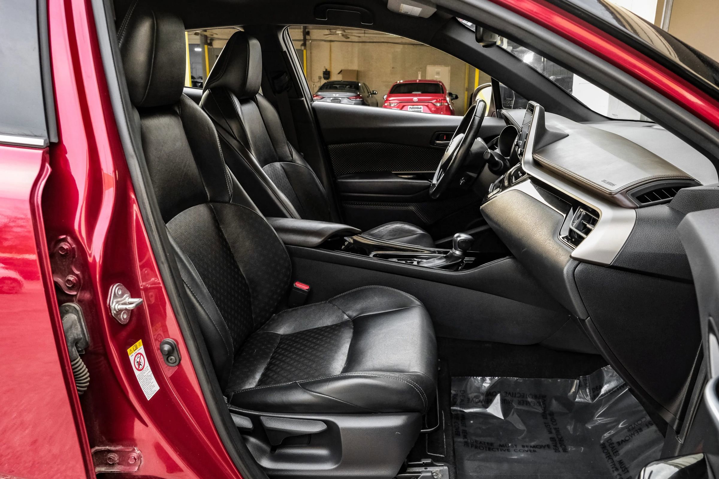 Used 2019 Toyota C-HR Limited image 32