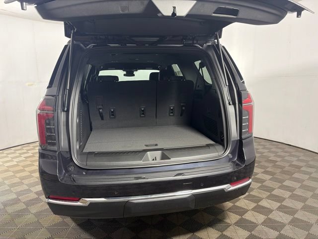 New 2026 Chevrolet Suburban LS w/ Max Trailering Package AWD/4WD image 7