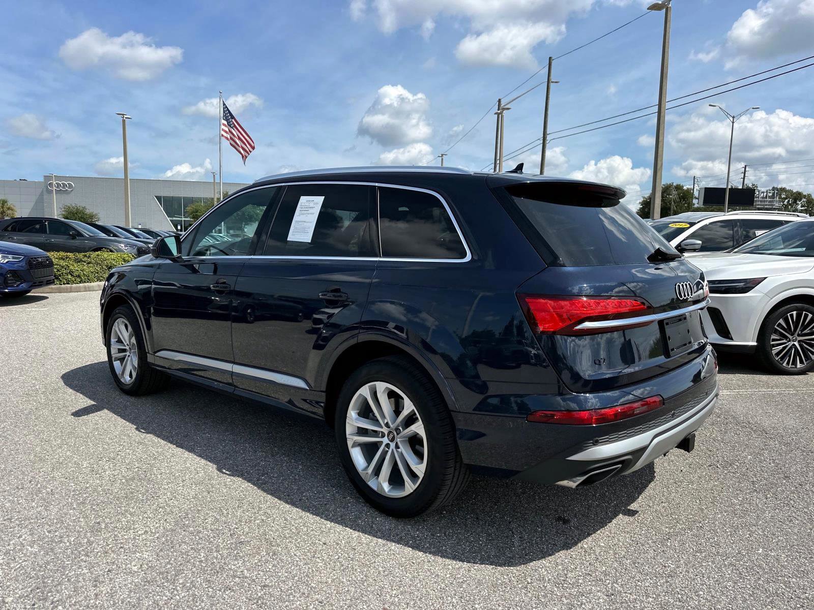 Certified 2025 Audi Q7 2.0T Premium w/ Convenience Package image 5