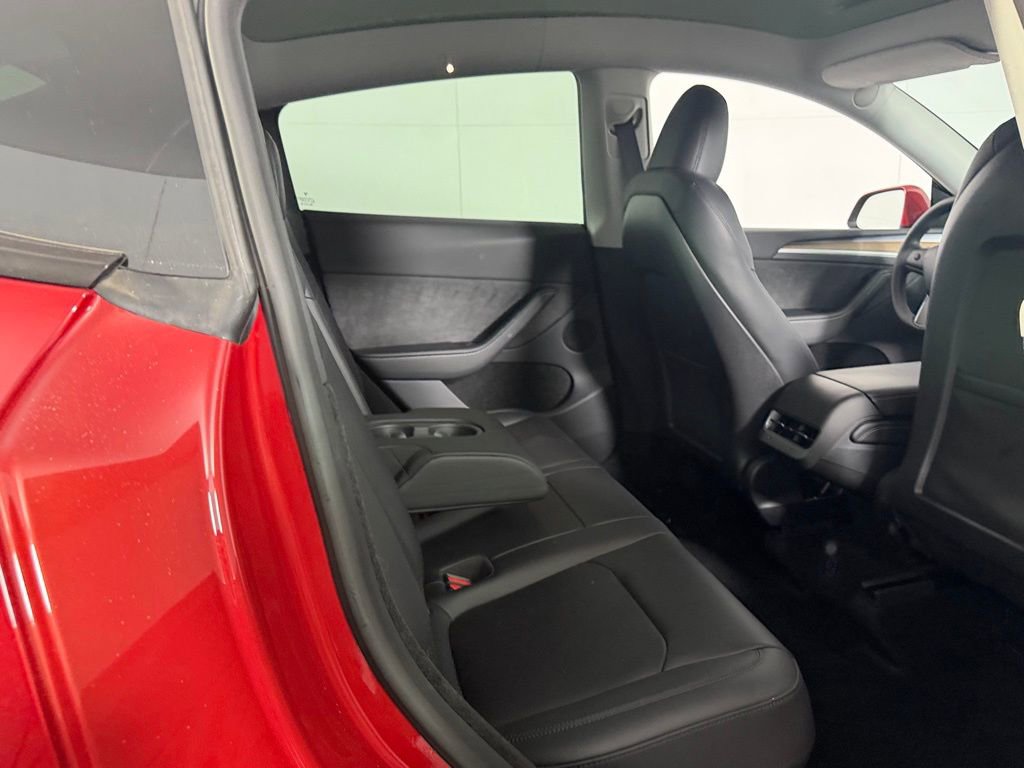 Used 2023 Tesla Model Y Long Range AWD/4WD image 28