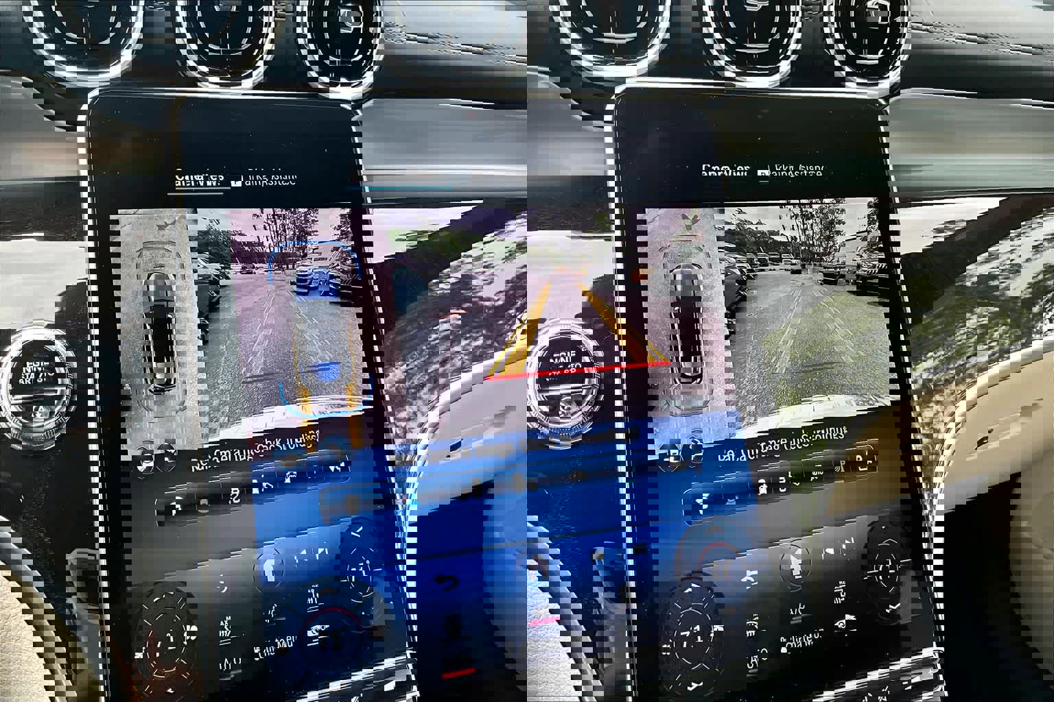 Used 2024 Mercedes-Benz GLC 300 4MATIC image 27