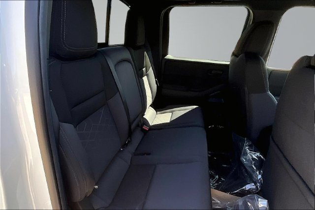 New 2026 Nissan Frontier SV w/ All-Weather Content Package AWD/4WD image 9