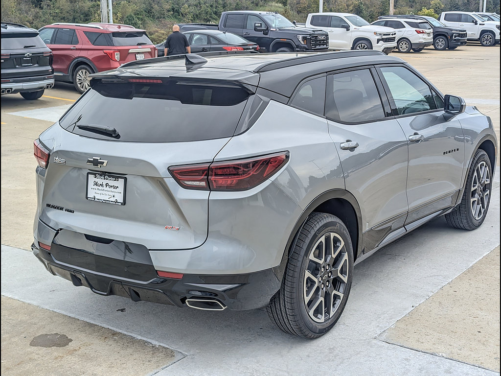 New 2026 Chevrolet Blazer RS w/ LPO, Floor Liner Package AWD/4WD image 7