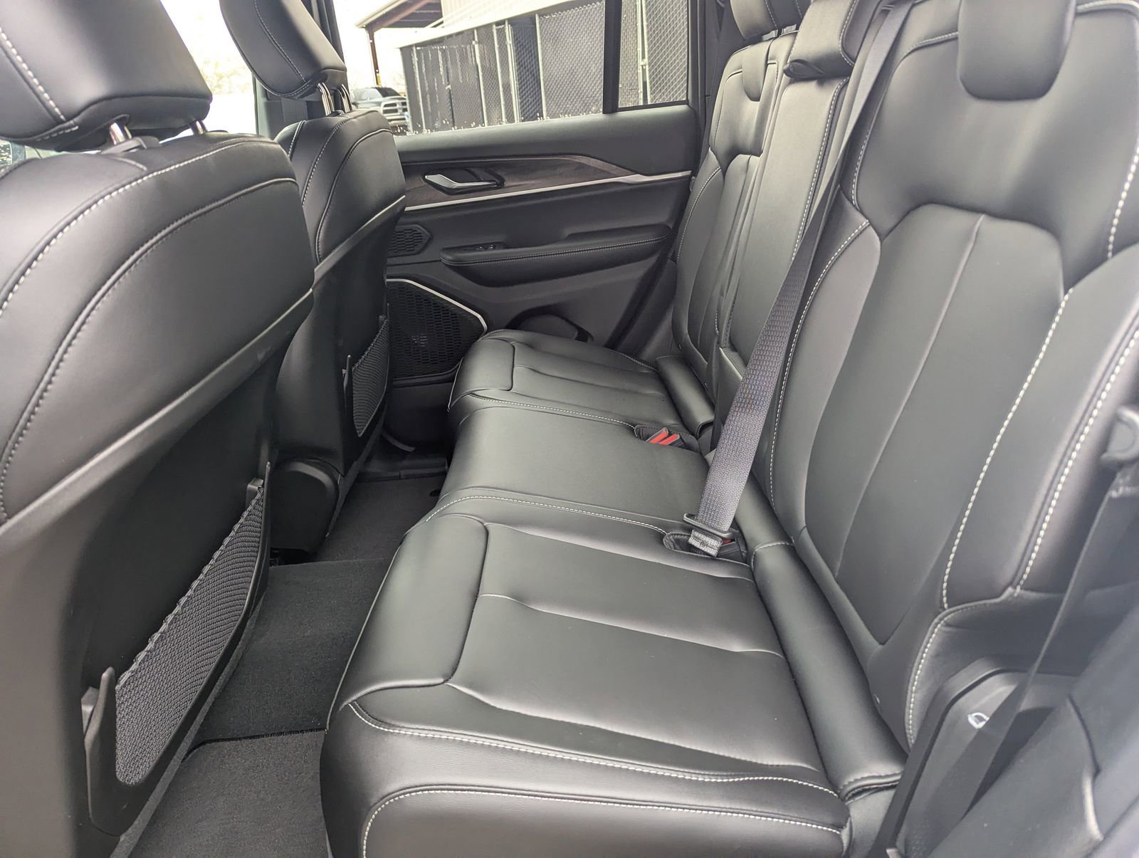 New 2026 Jeep Grand Cherokee Limited image 17