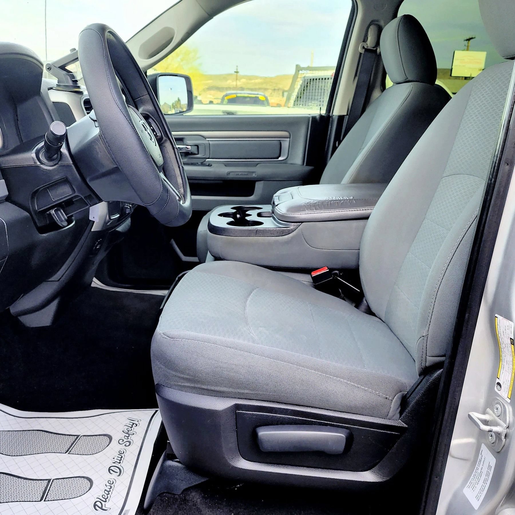 Used 2016 RAM 2500 SLT AWD/4WD image 29