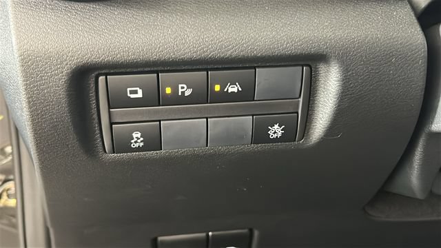Used 2025 Nissan Versa S w/ Trunk Package FWD image 20