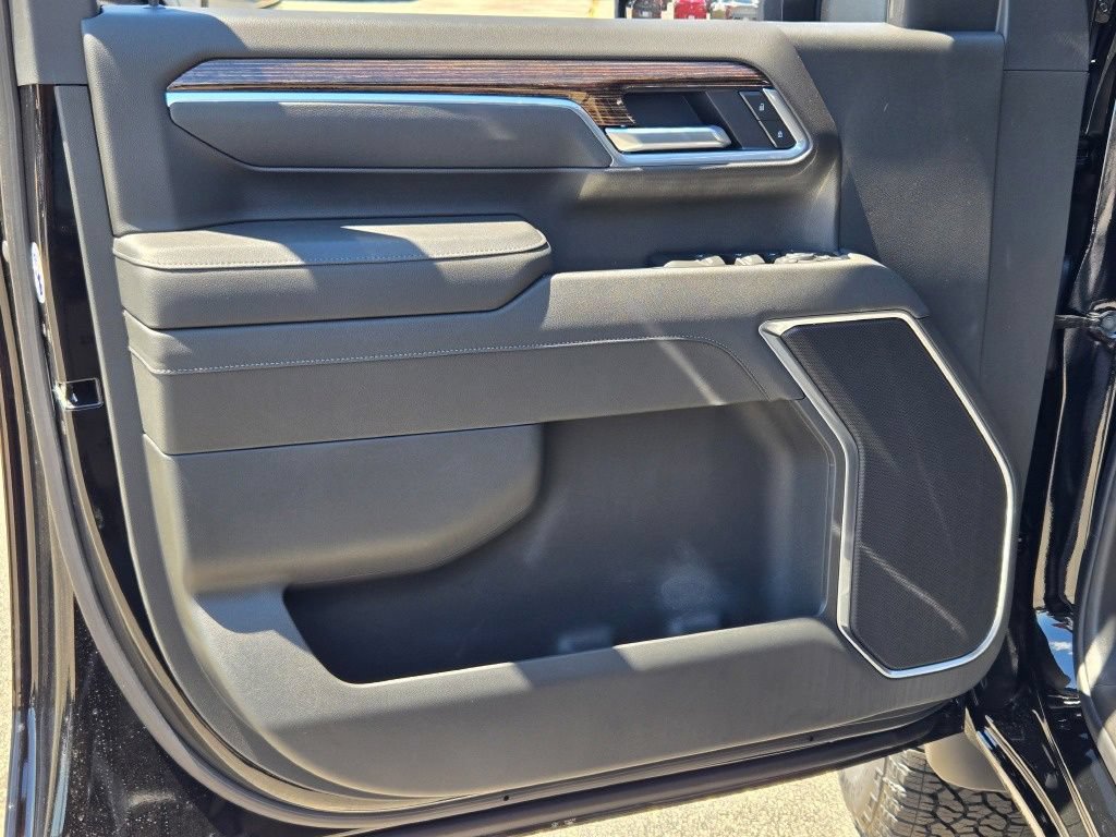 New 2026 GMC Sierra 2500 SLE w/ SLE Value Package; AWD/4WD image 33