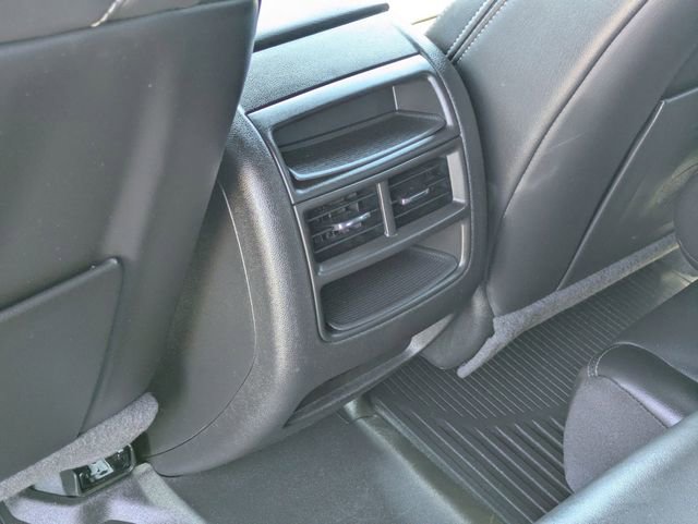Used 2023 Cadillac XT5 Premium Luxury w/ LPO, Floor Liner Package AWD/4WD image 31