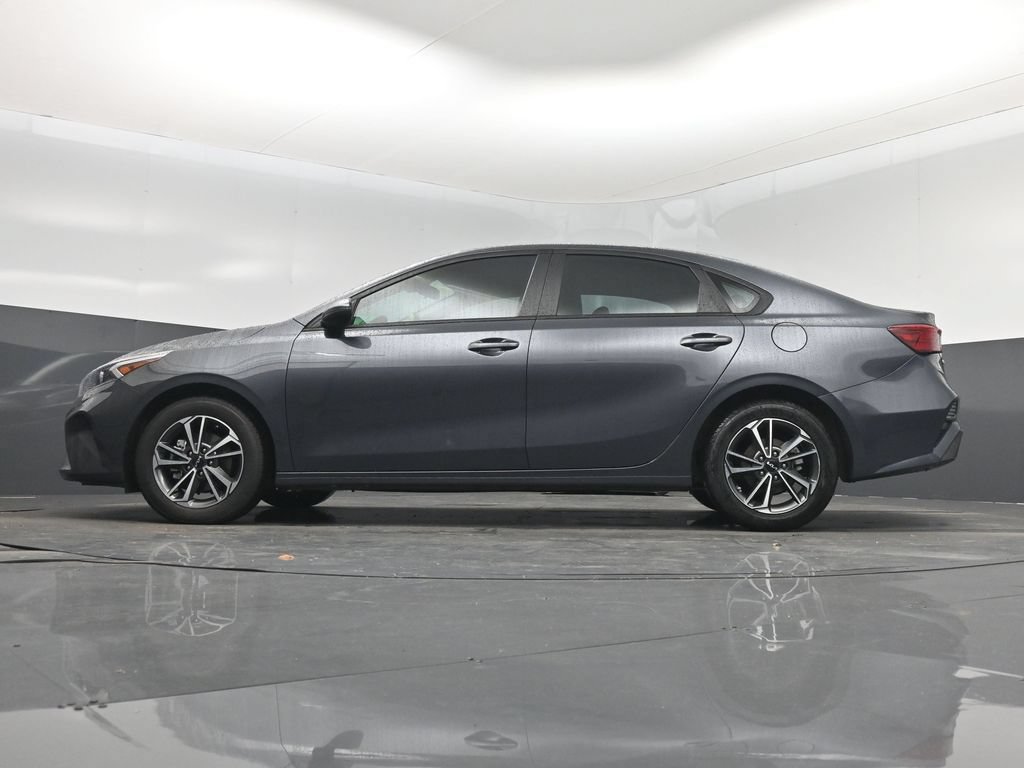 Used 2023 Kia Forte LXS w/ LXS Technology Package FWD image 15