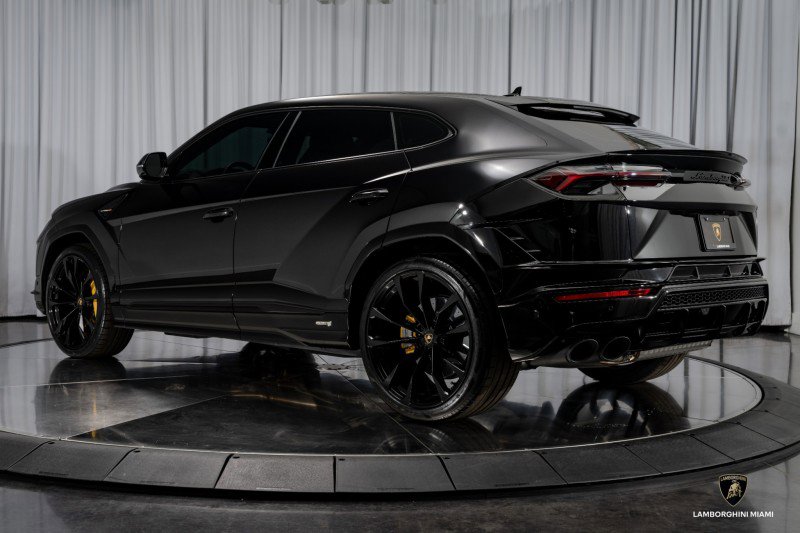 Used 2024 Lamborghini Urus S image 14