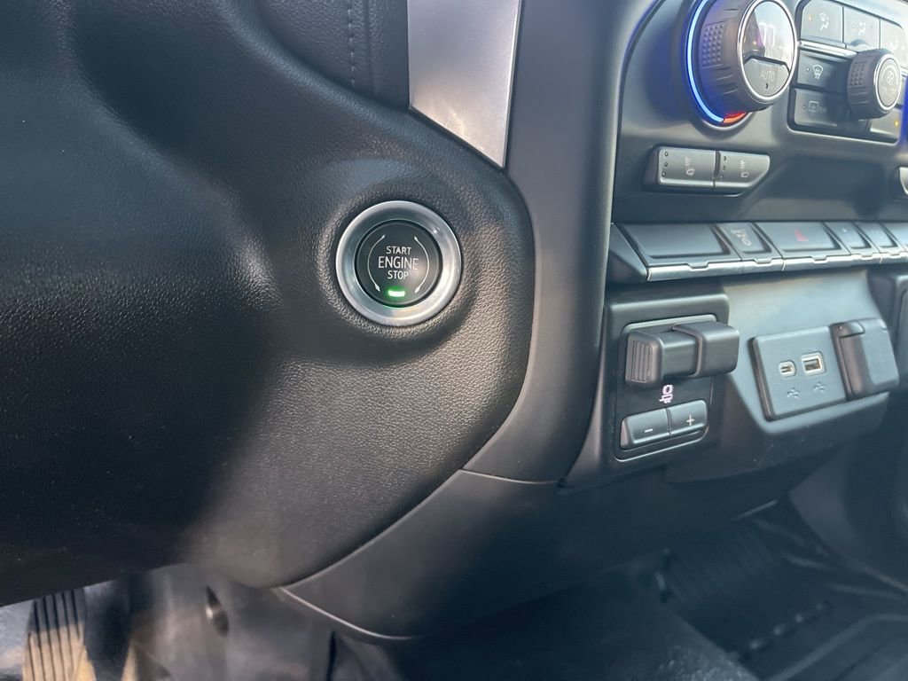 Used 2023 Chevrolet Silverado 3500 LT w/ Convenience Package image 20