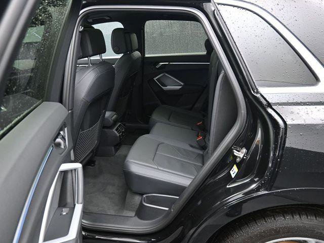 Used 2024 Audi Q3 2.0T Premium Plus image 30