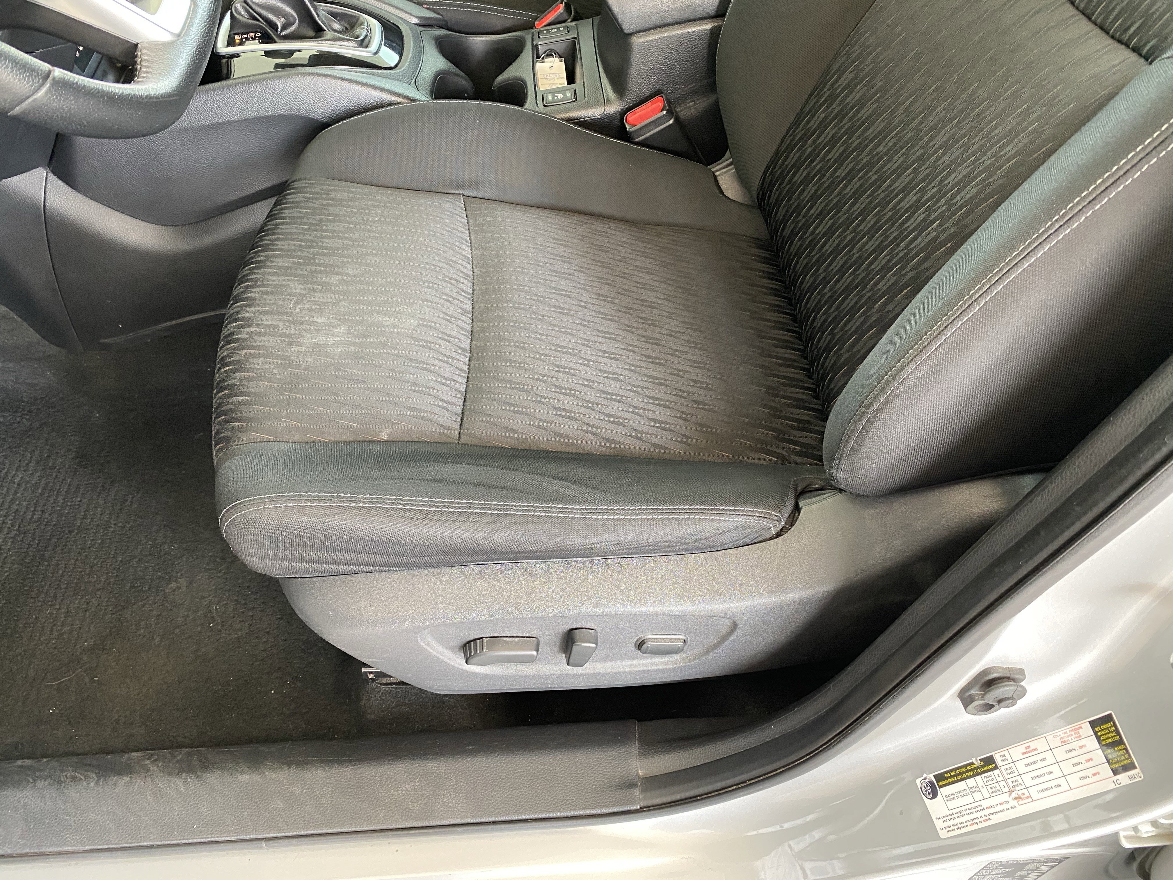 Used 2020 Nissan Rogue SV FWD image 29