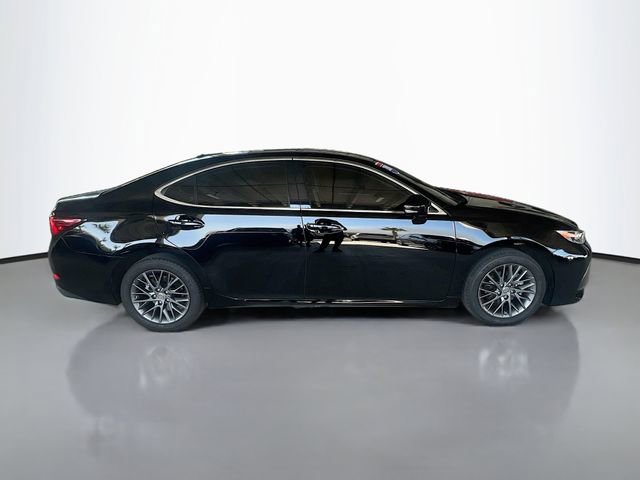 Used 2018 Lexus ES 350 w/ Navigation System Package image 9