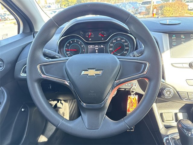 Used 2017 Chevrolet Cruze LS image 10