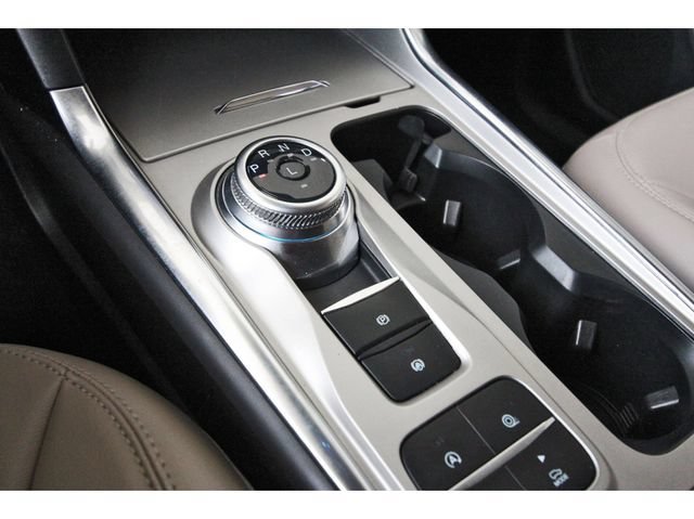 Used 2024 Ford Explorer XLT w/ Equipment Group 202A RWD image 27