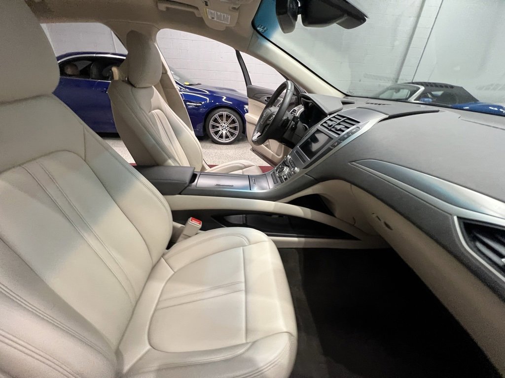 Used 2019 Lincoln MKZ Premiere image 33