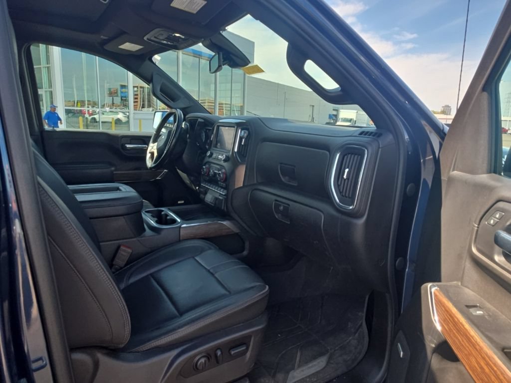 Used 2022 Chevrolet Silverado 1500 High Country AWD/4WD image 16