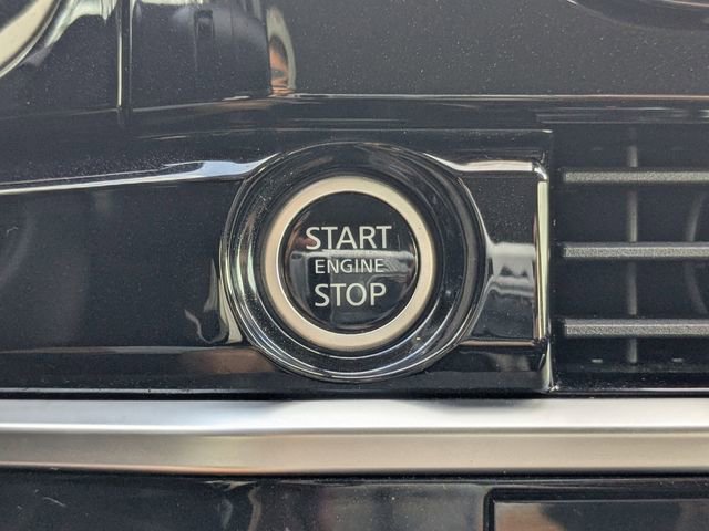 Used 2024 Nissan Pathfinder SV image 36