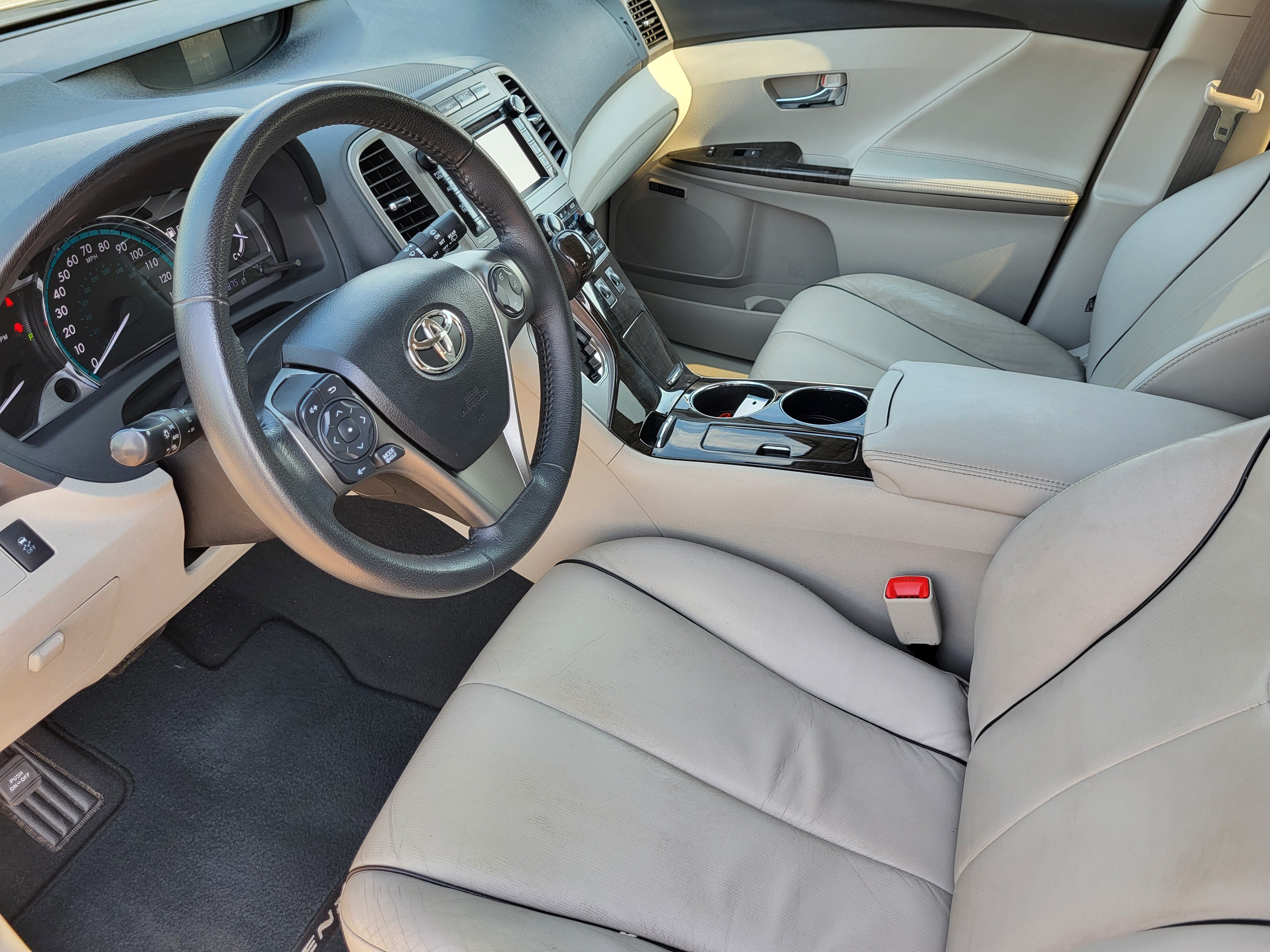 Used 2013 Toyota Venza XLE w/ XLE Premium Pkg AWD/4WD image 10
