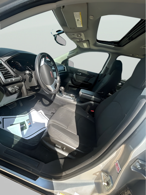 Used 2015 GMC Acadia SLE AWD/4WD image 8