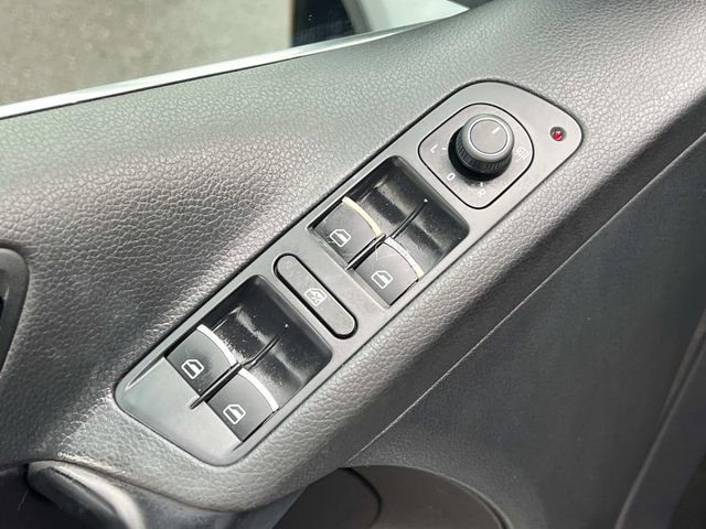 Used 2017 Volkswagen Tiguan Wolfsburg Edition image 15