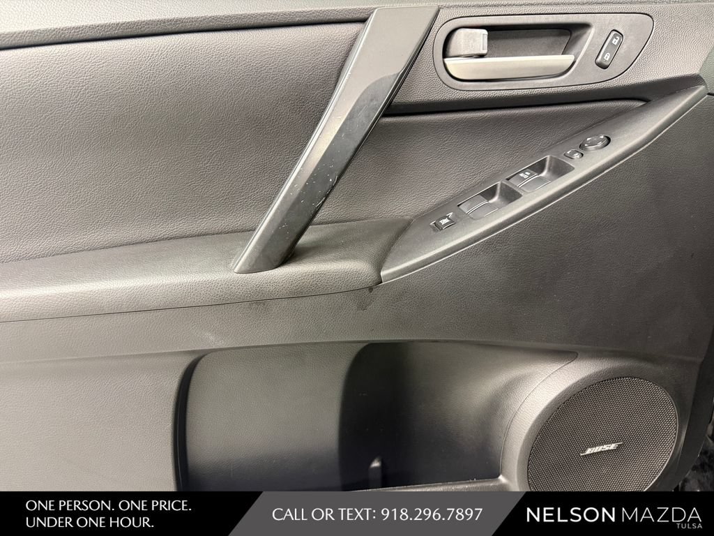 Used 2013 MAZDA MAZDA3 i Grand Touring w/ Tech Pkg FWD image 17