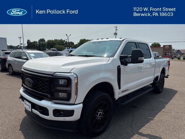 New 2026 Ford F250 Lariat w/ Black Appearance Package