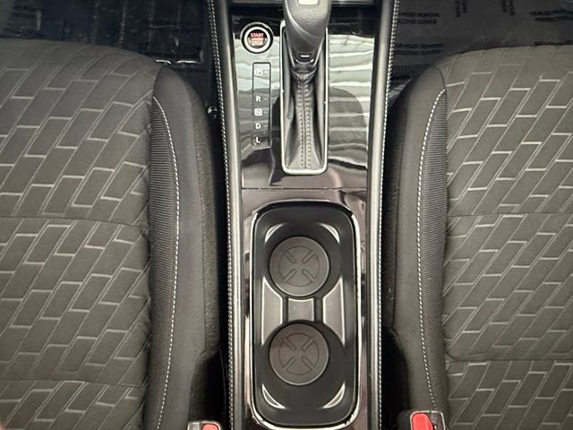 Used 2022 Nissan Kicks SV image 11